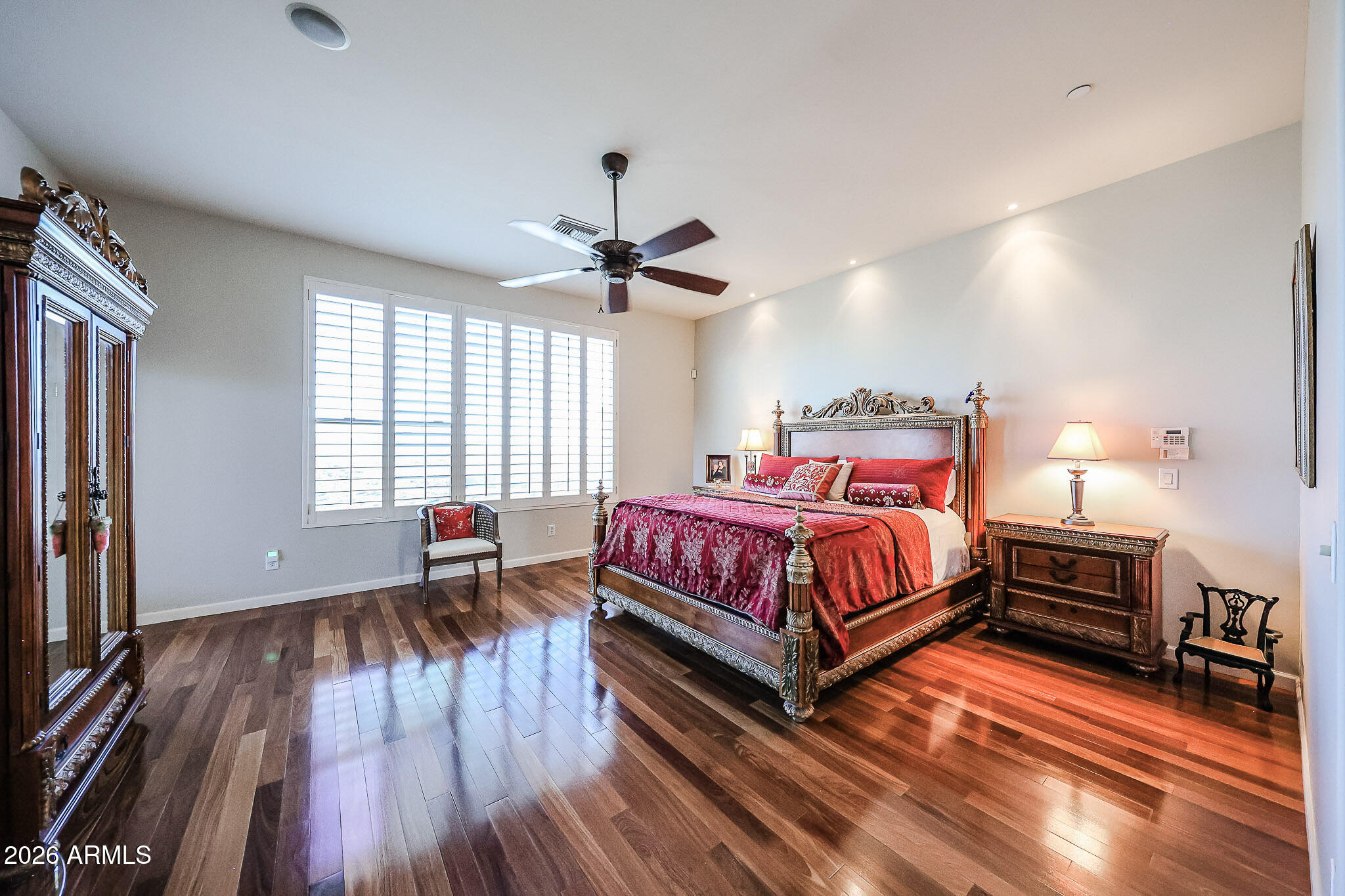 10727 N SKYLINE Drive