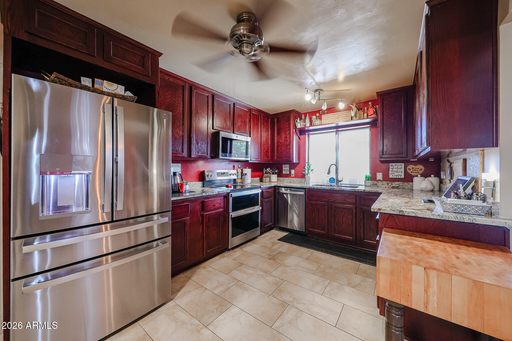 7045 E SWEETWATER Avenue