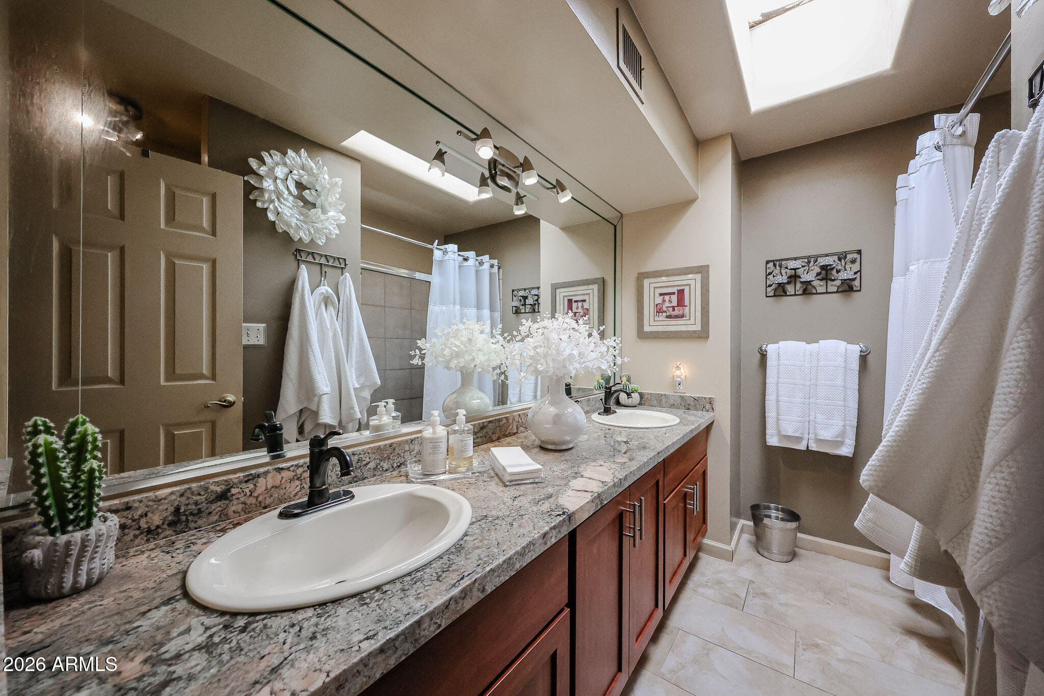 7045 E SWEETWATER Avenue