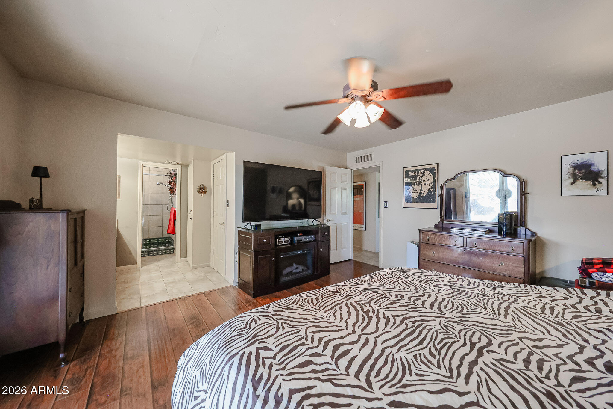 7045 E SWEETWATER Avenue