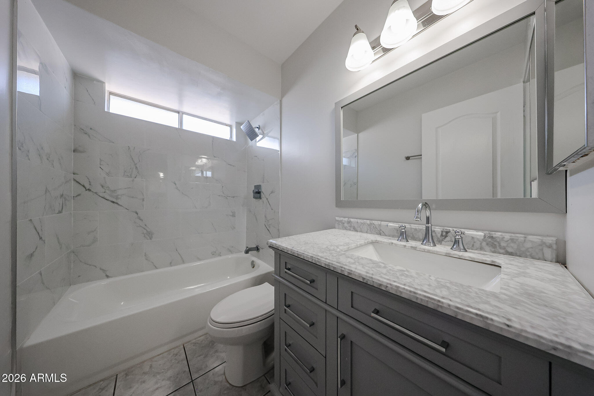 1341 E GARNET Circle