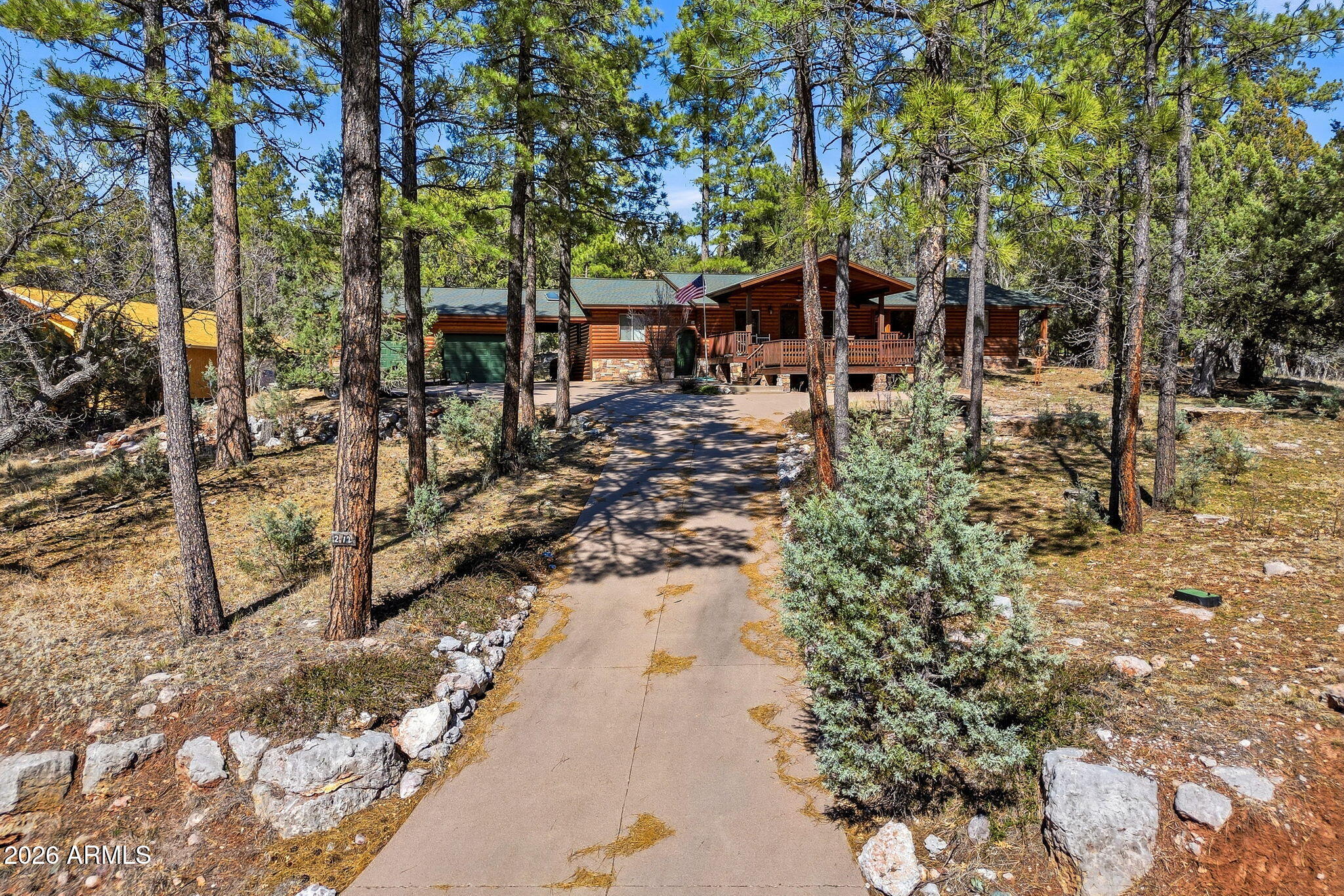 212 W HOMESTEAD Lane