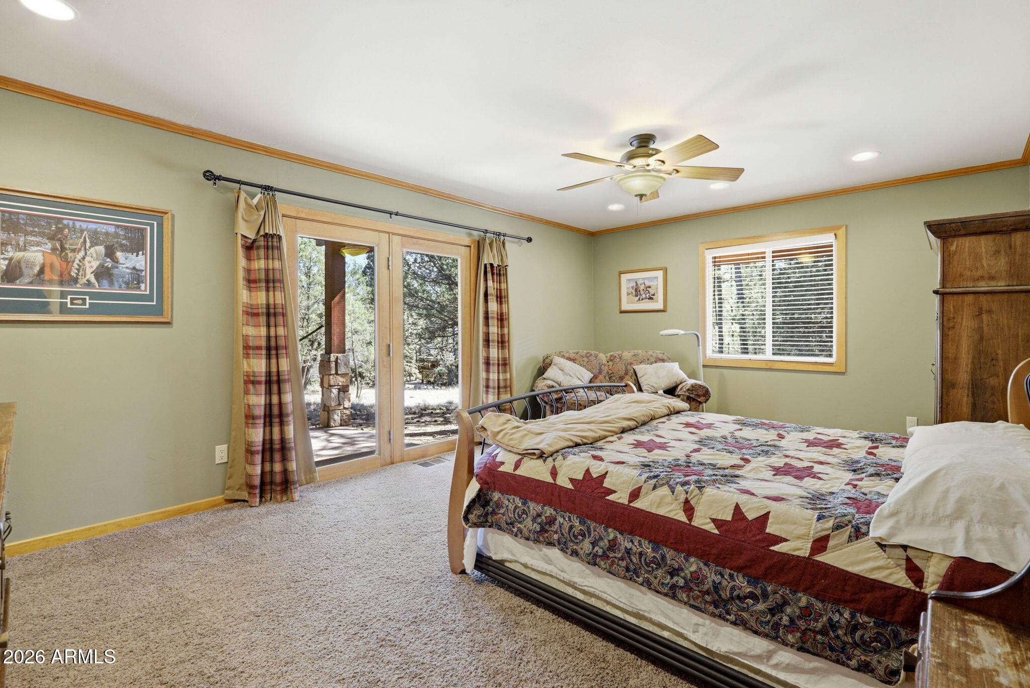 212 W HOMESTEAD Lane