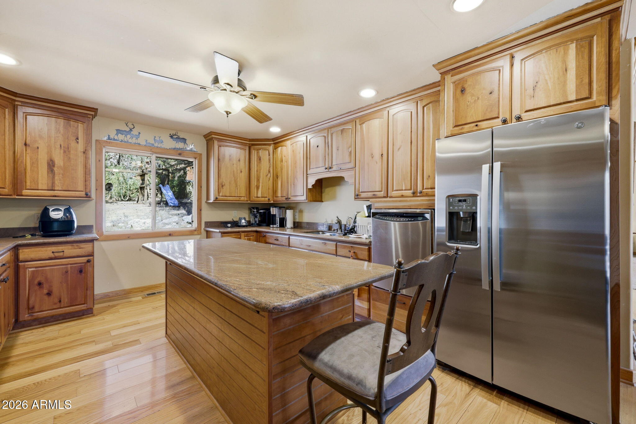 212 W HOMESTEAD Lane