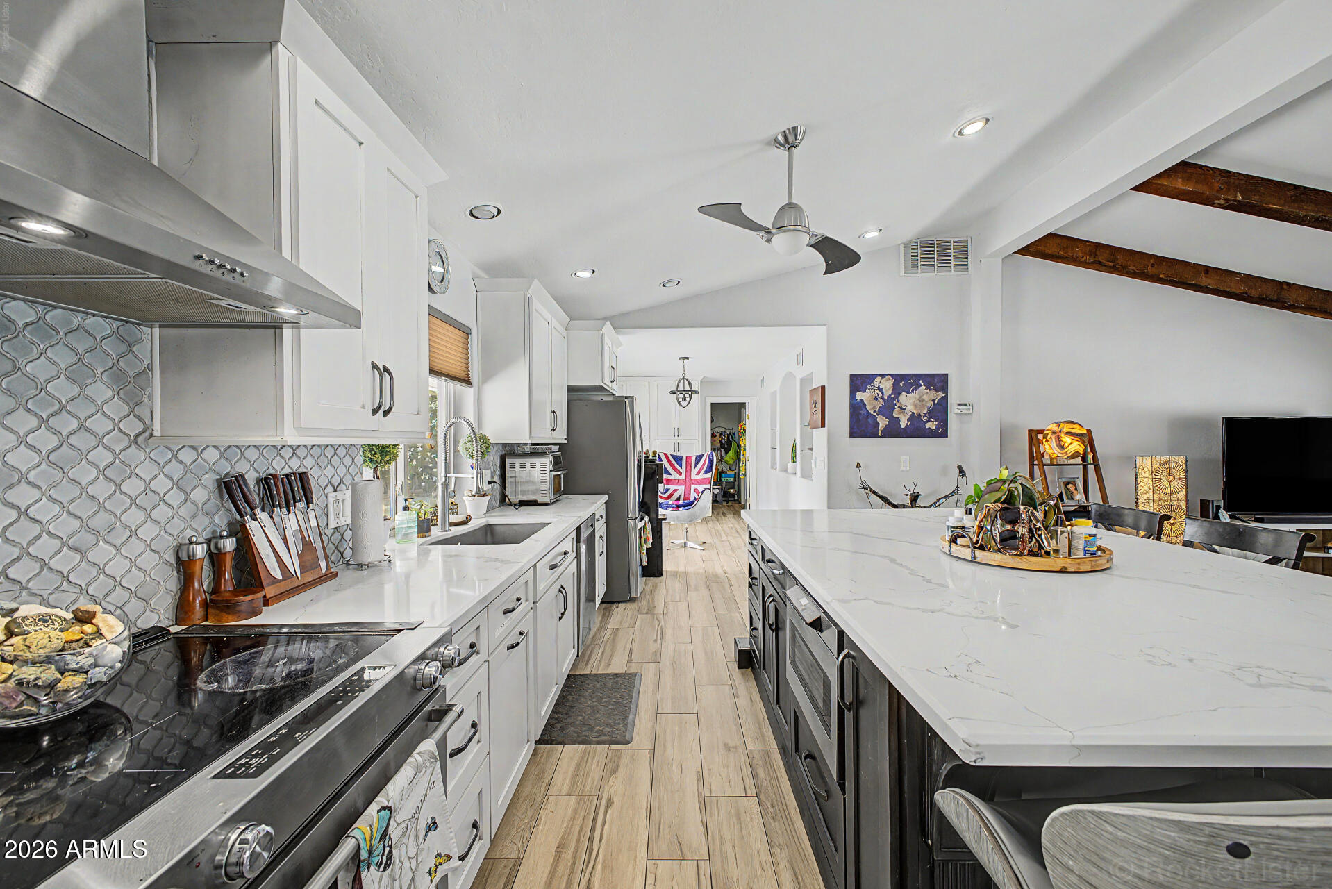 5901 E THUNDERBIRD Road