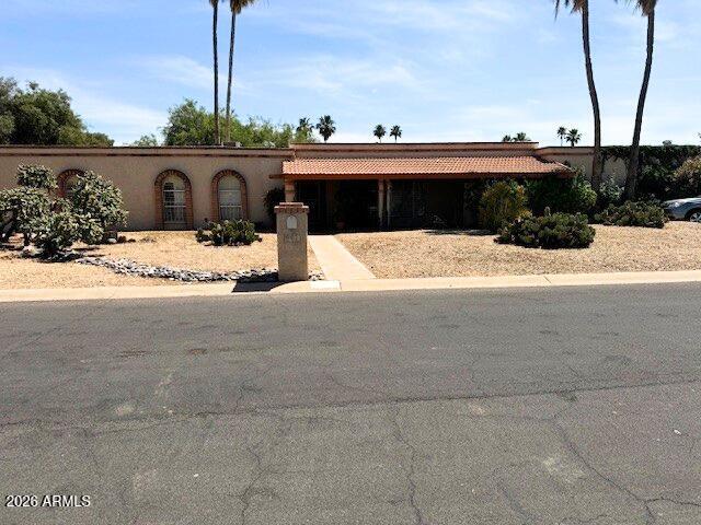 7011 E DREYFUS Avenue