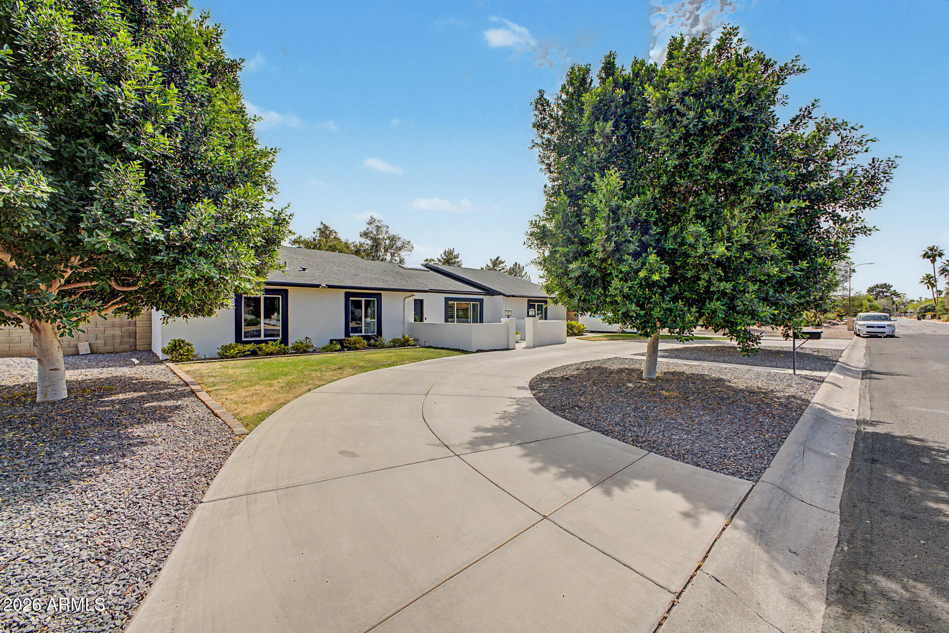 6125 E ASTER Drive