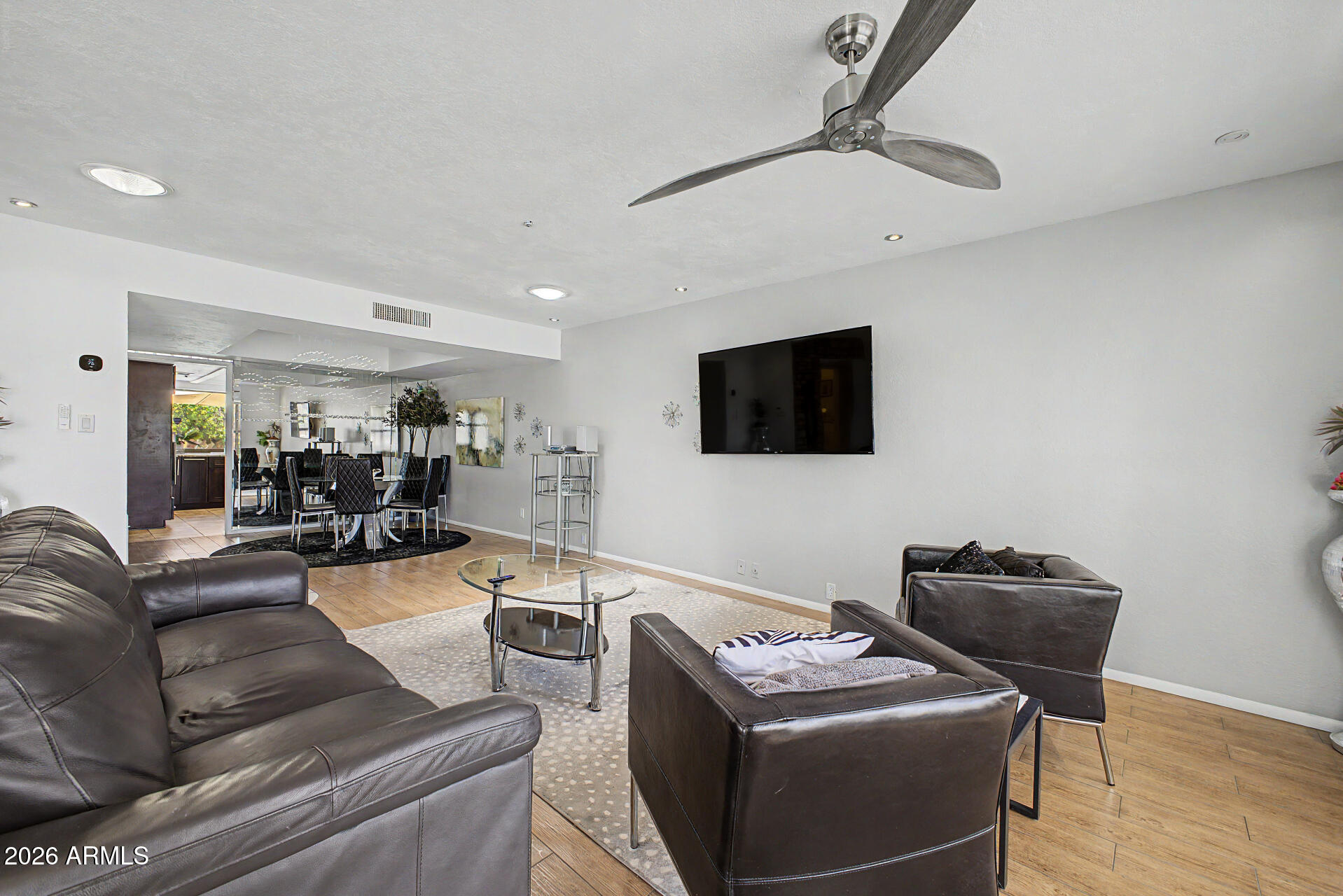 6002 E CORRINE Drive