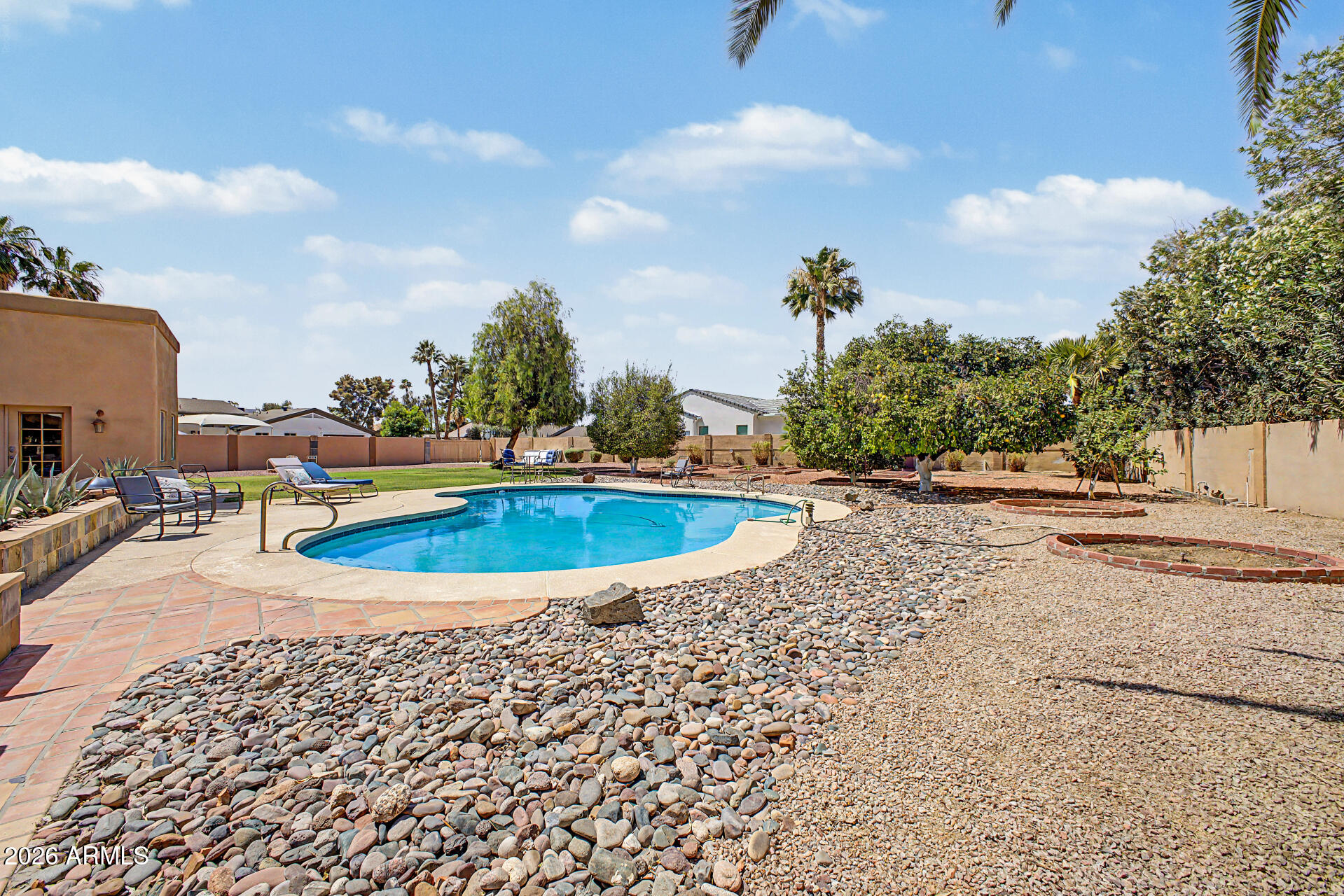6002 E CORRINE Drive