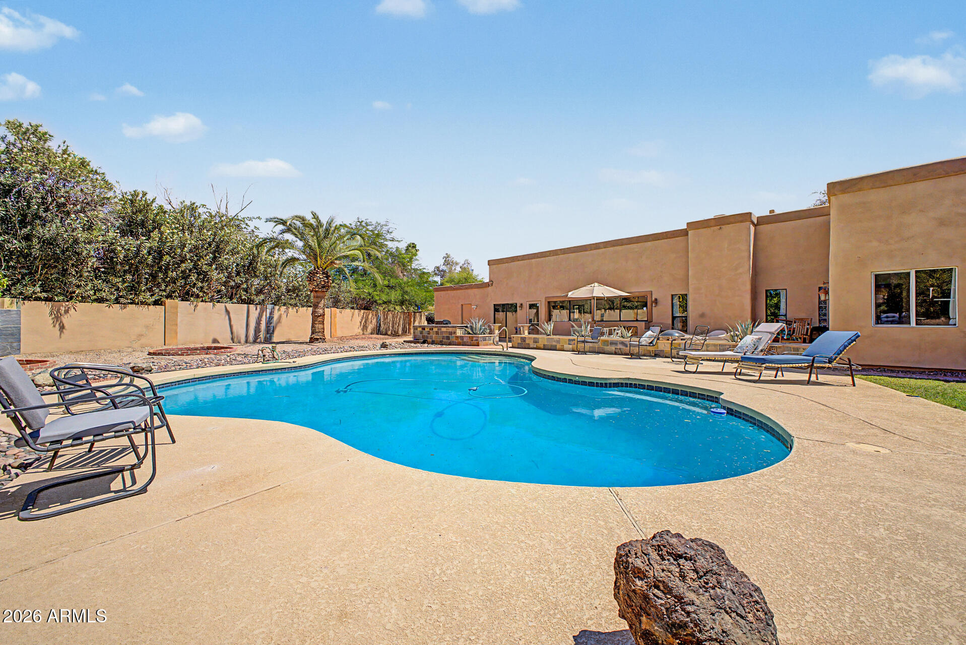6002 E CORRINE Drive