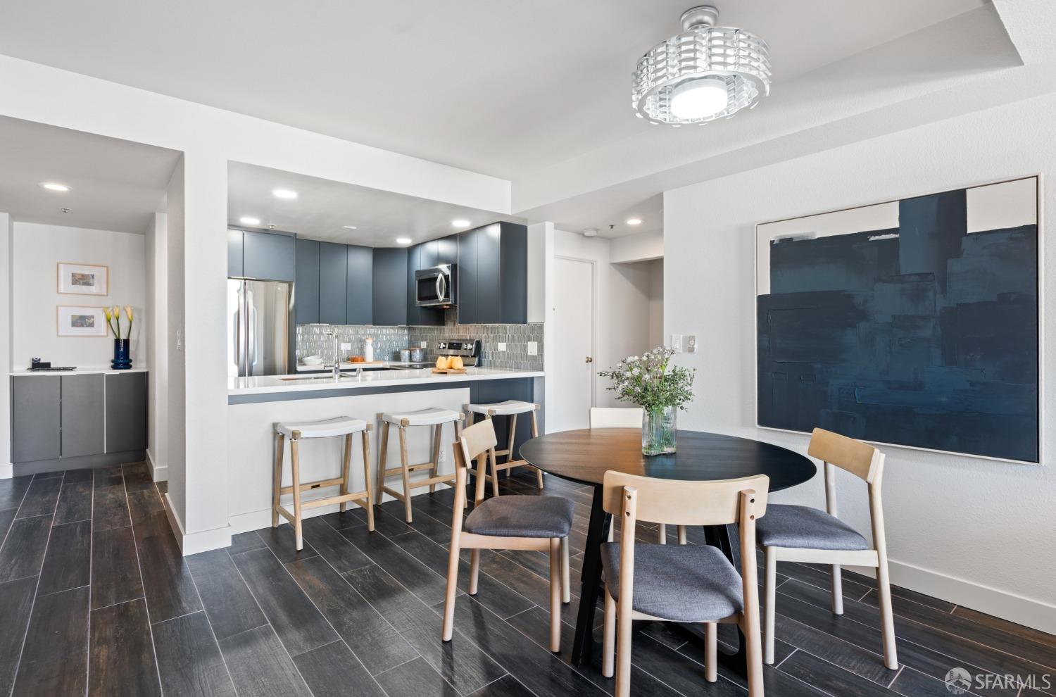 601 Van Ness Avenue Unit: 801