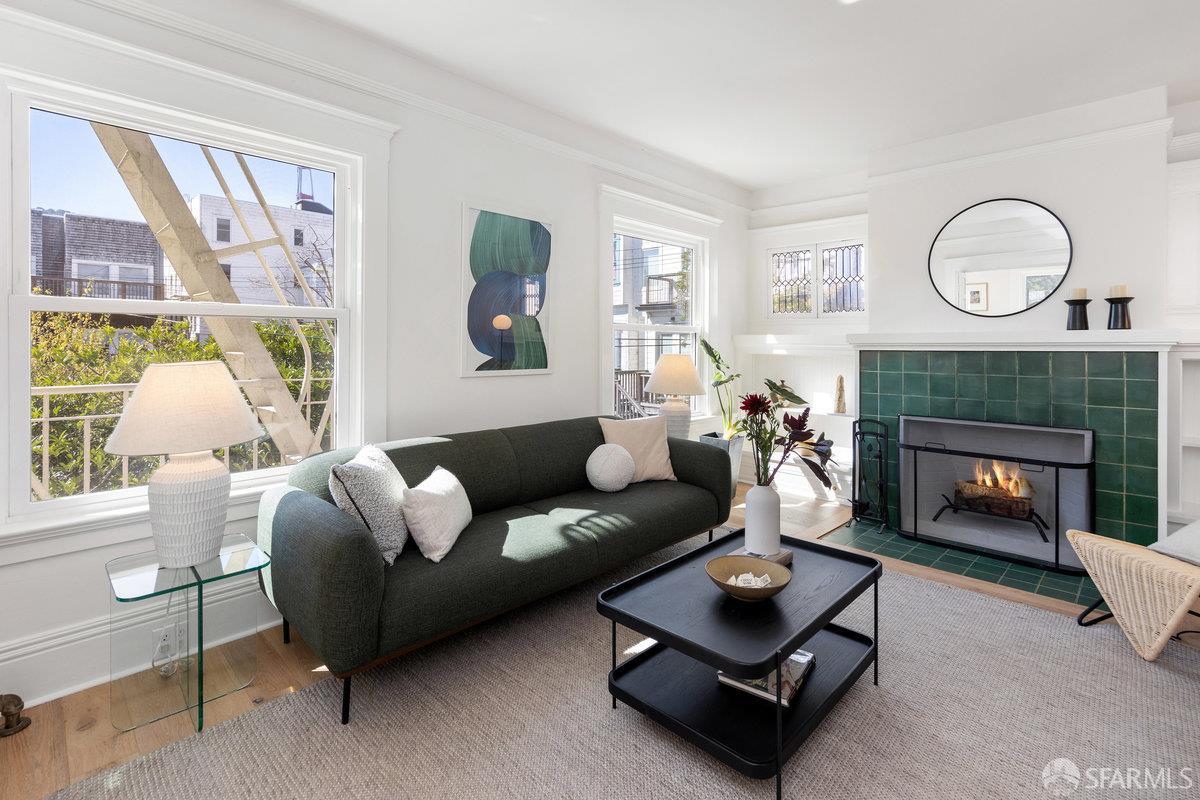135 Carl Street # 4
