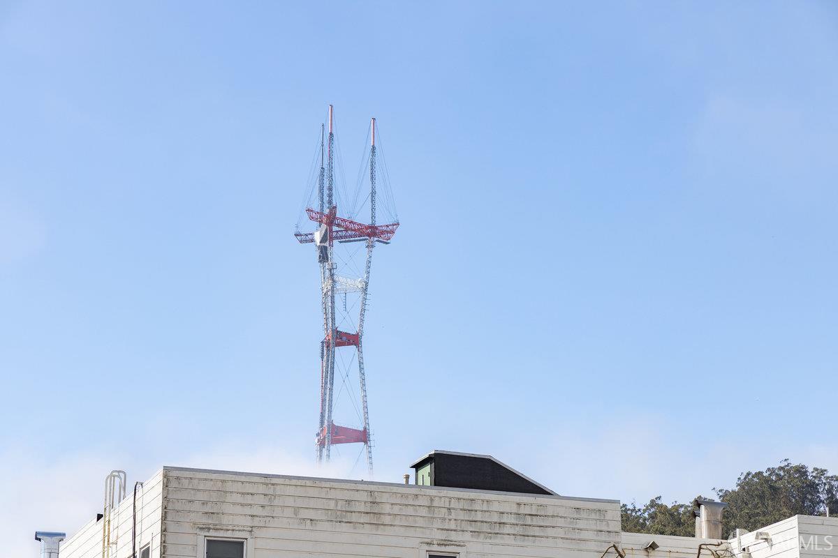 135 Carl Street # 4