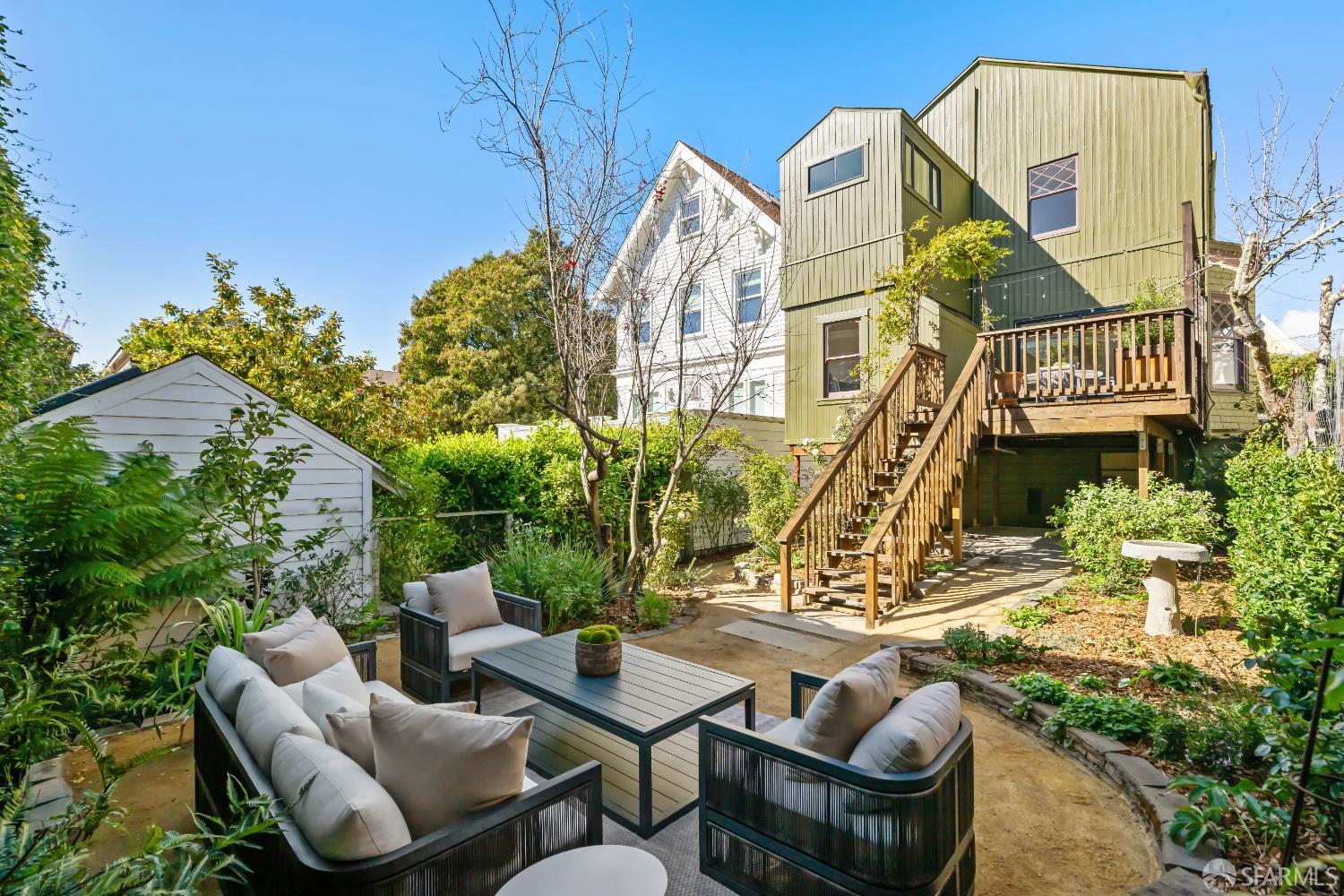 25 Parnassus Avenue