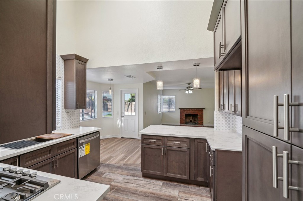 306 E Cascade Drive