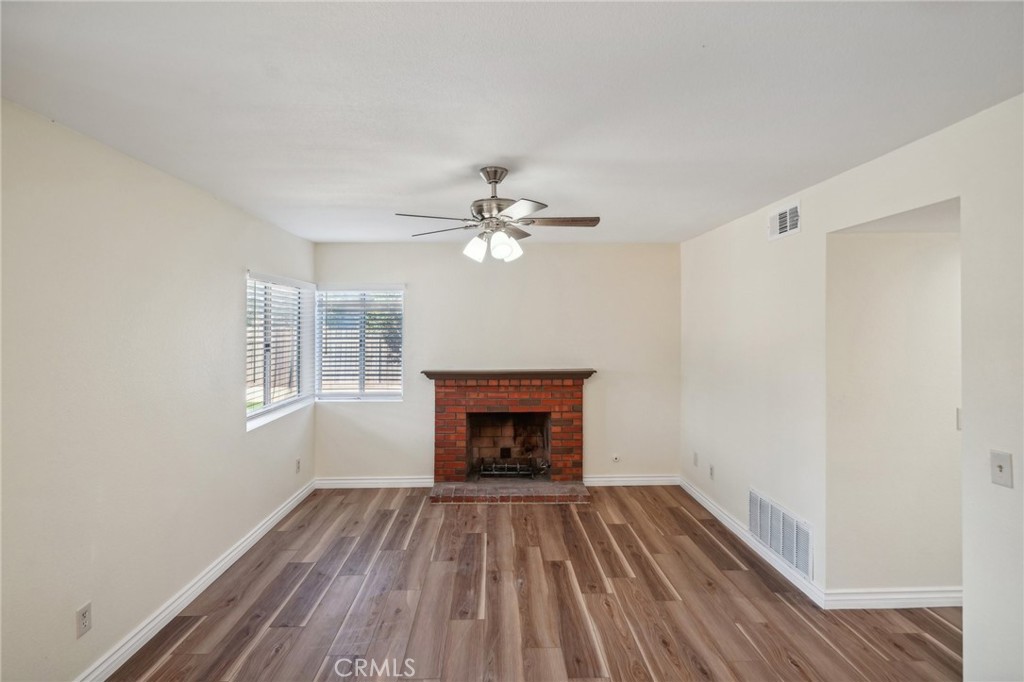 306 E Cascade Drive