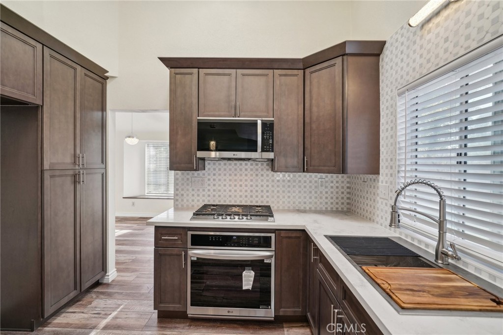 306 E Cascade Drive