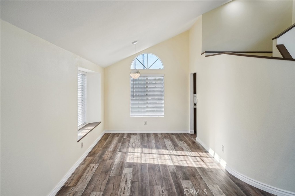 306 E Cascade Drive