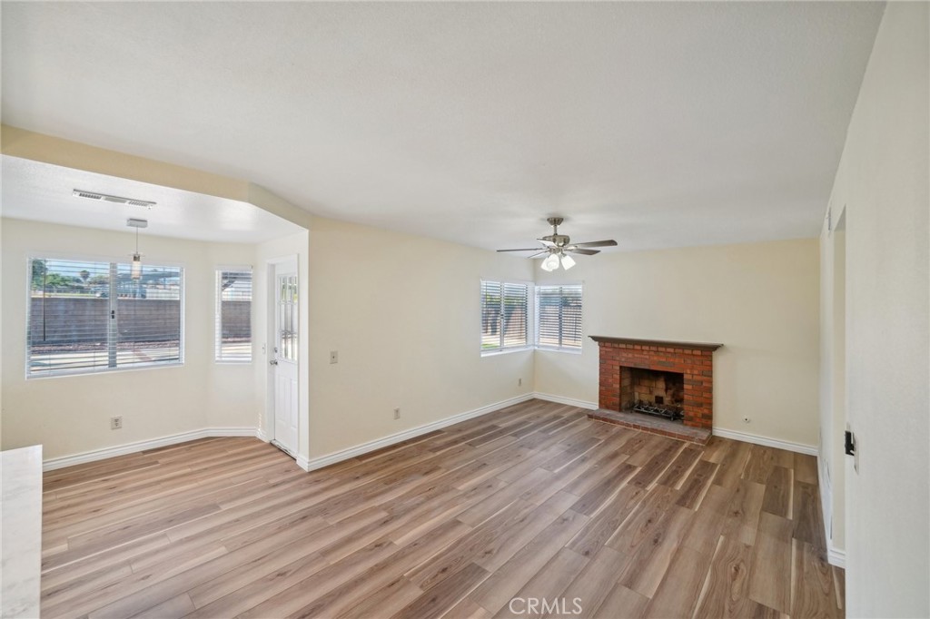 306 E Cascade Drive