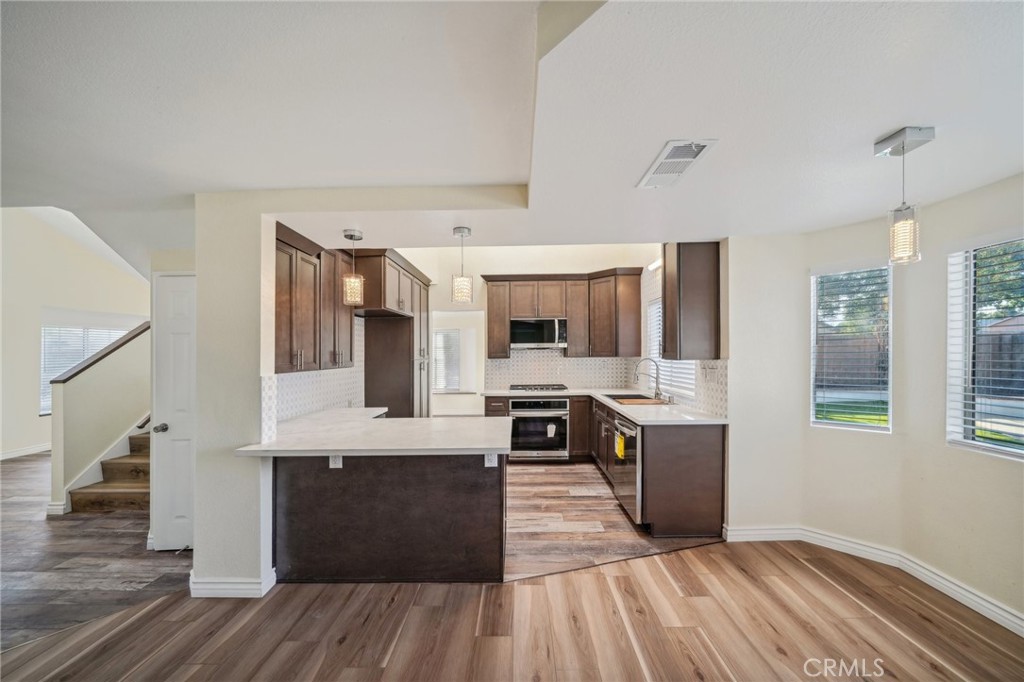 306 E Cascade Drive