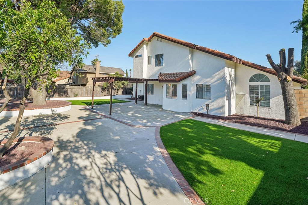 306 E Cascade Drive