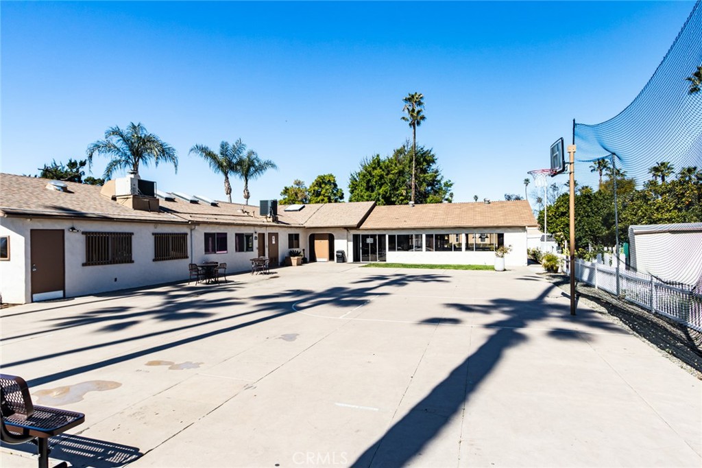 3701 Fillmore st 175