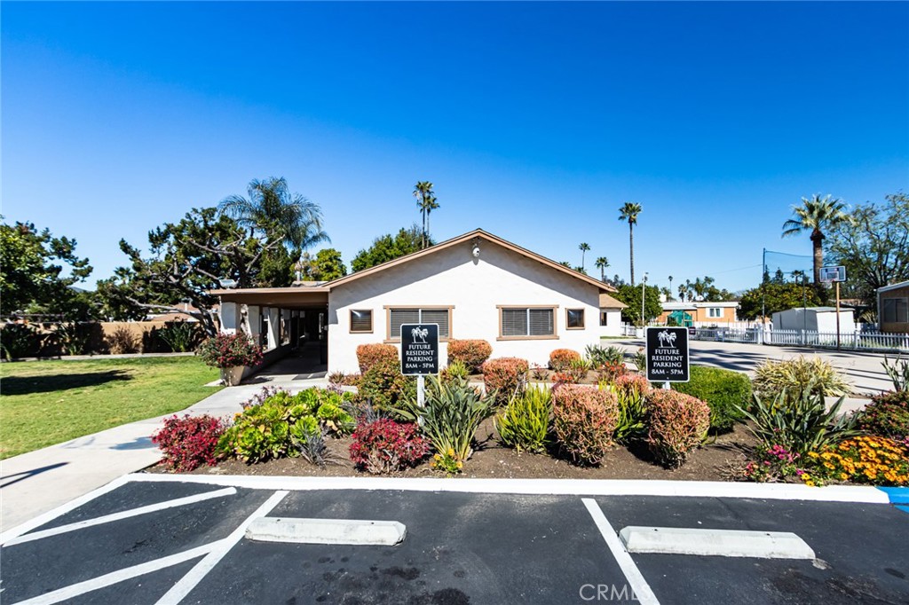 3701 Fillmore st 175
