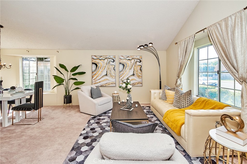 344 E Cascade Drive