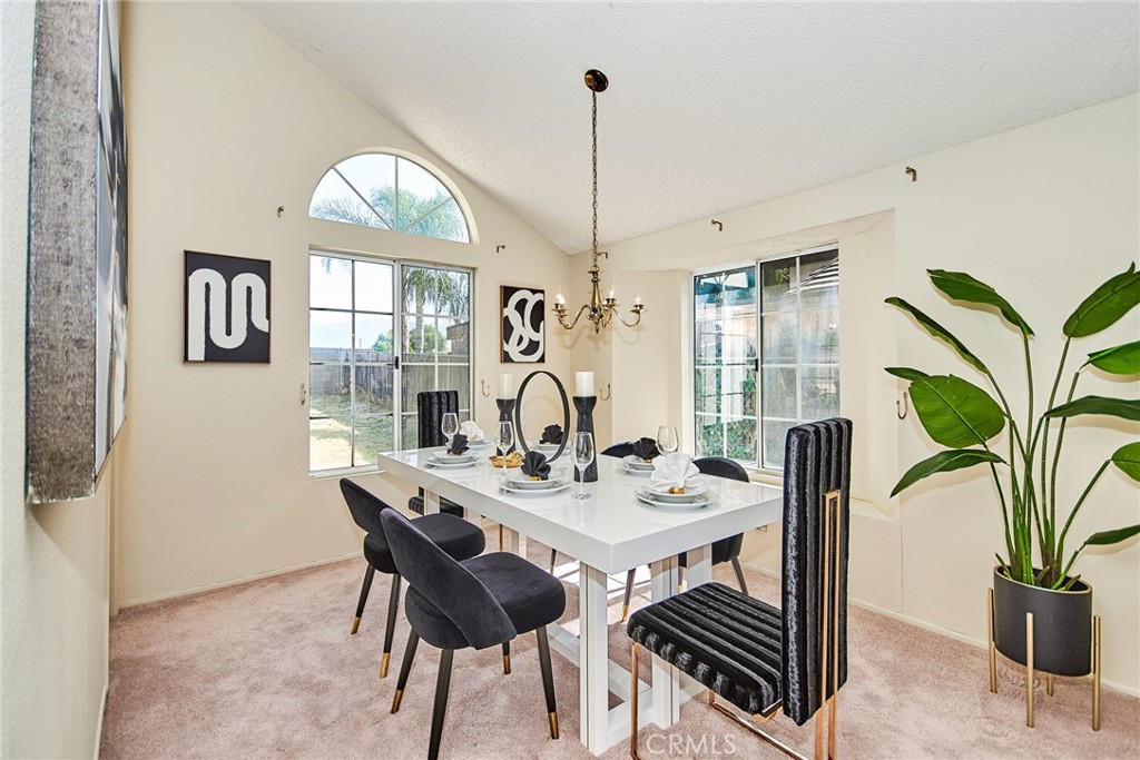 344 E Cascade Drive