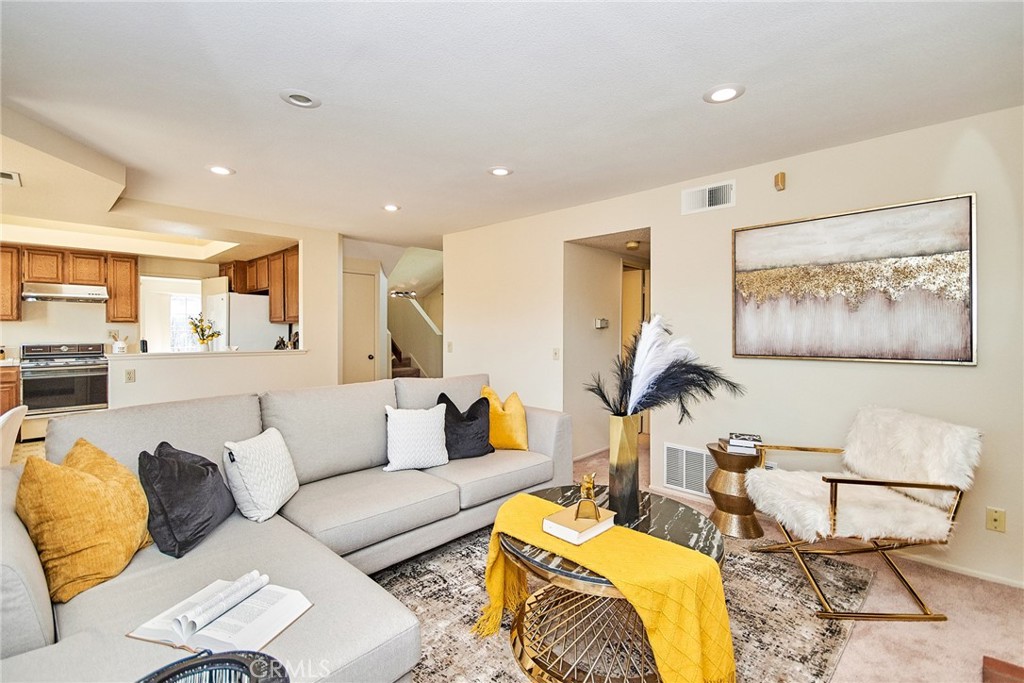 344 E Cascade Drive