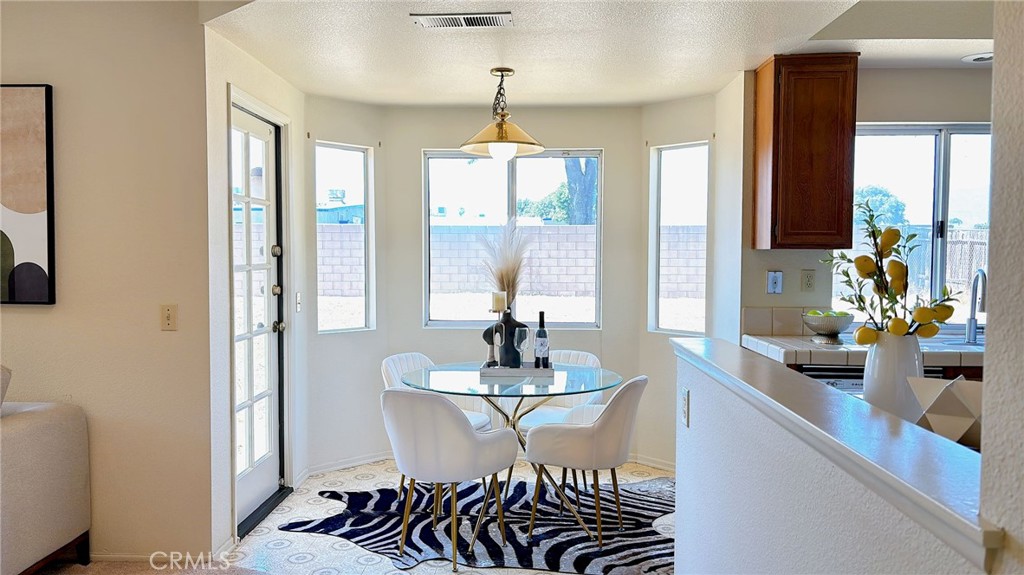 344 E Cascade Drive