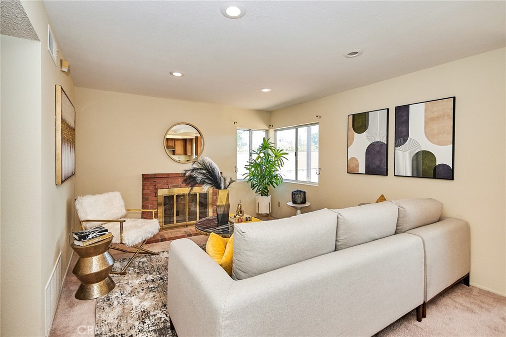 344 E Cascade Drive