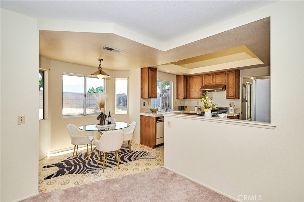 344 E Cascade Drive