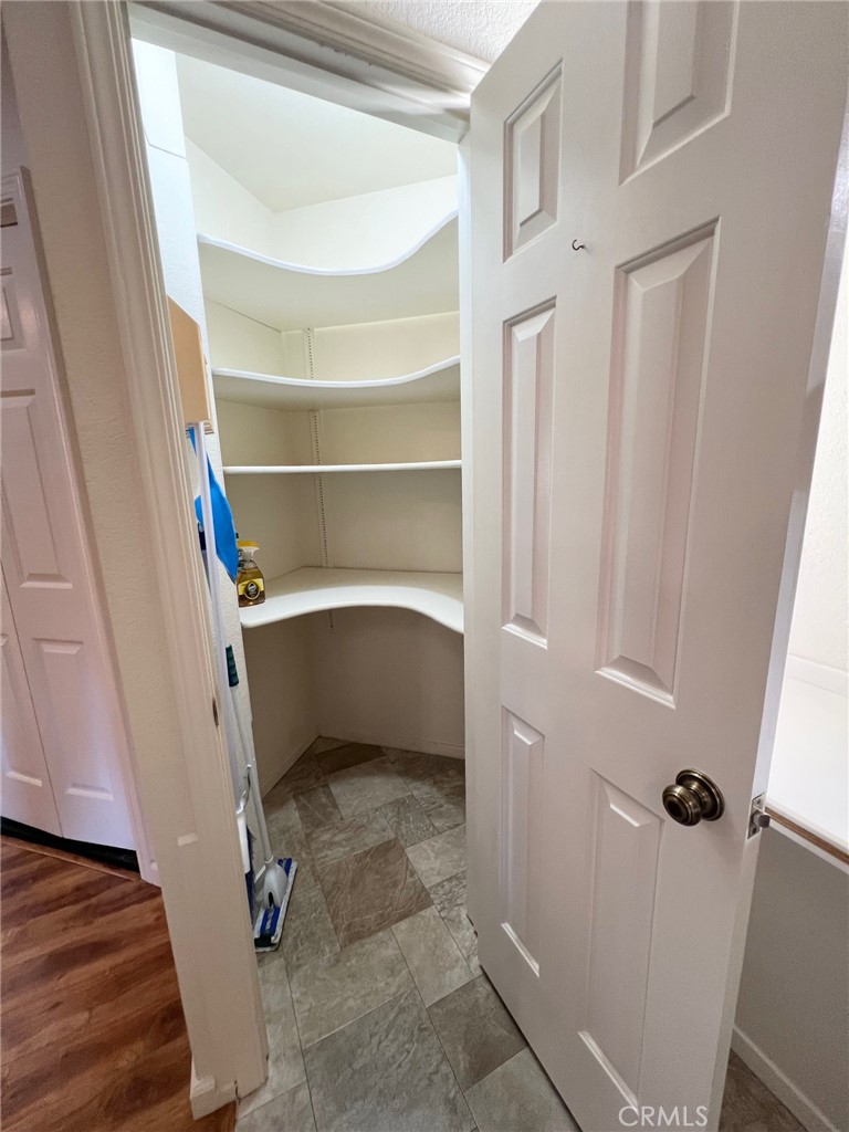 660 Napa Avenue Unit: 4