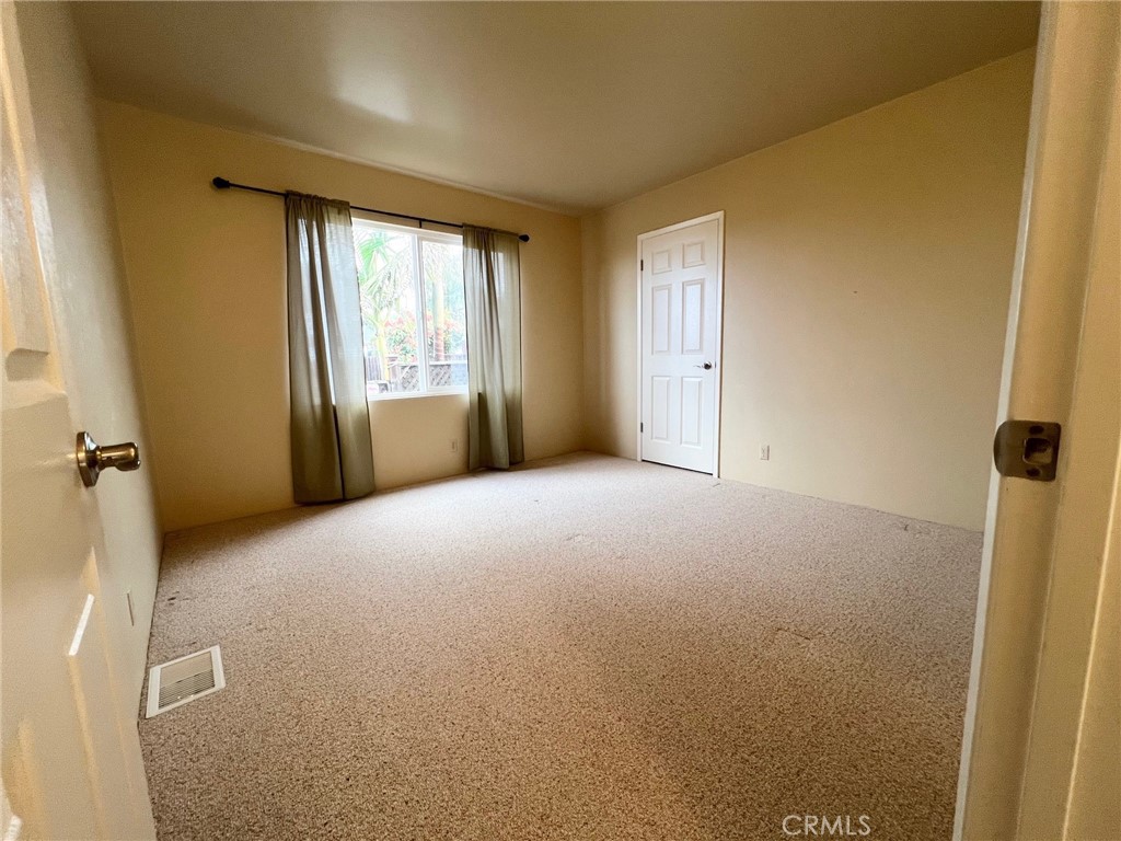 2225 Ironwood Avenue