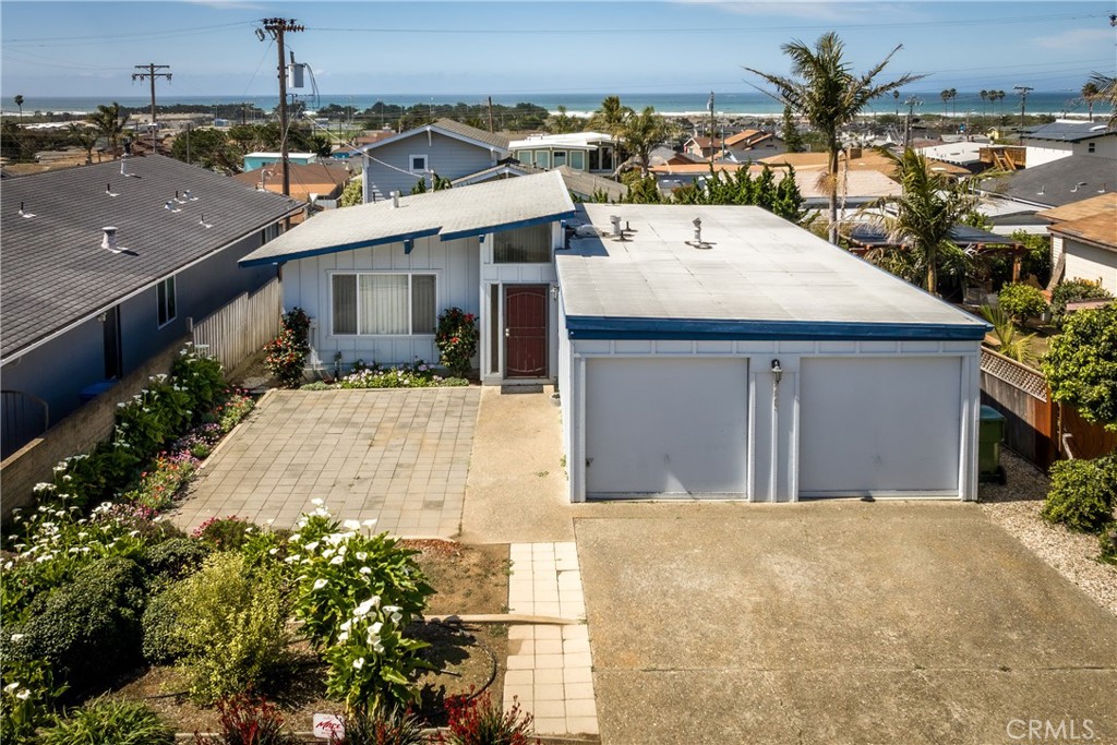 2225 Ironwood Avenue