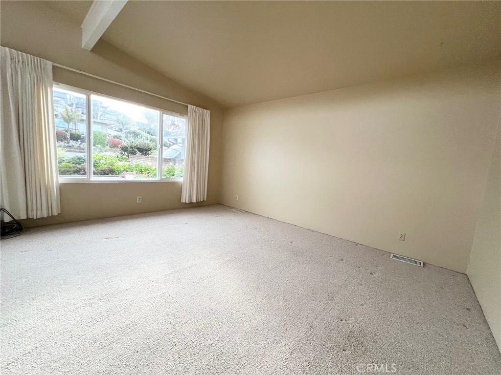 2225 Ironwood Avenue