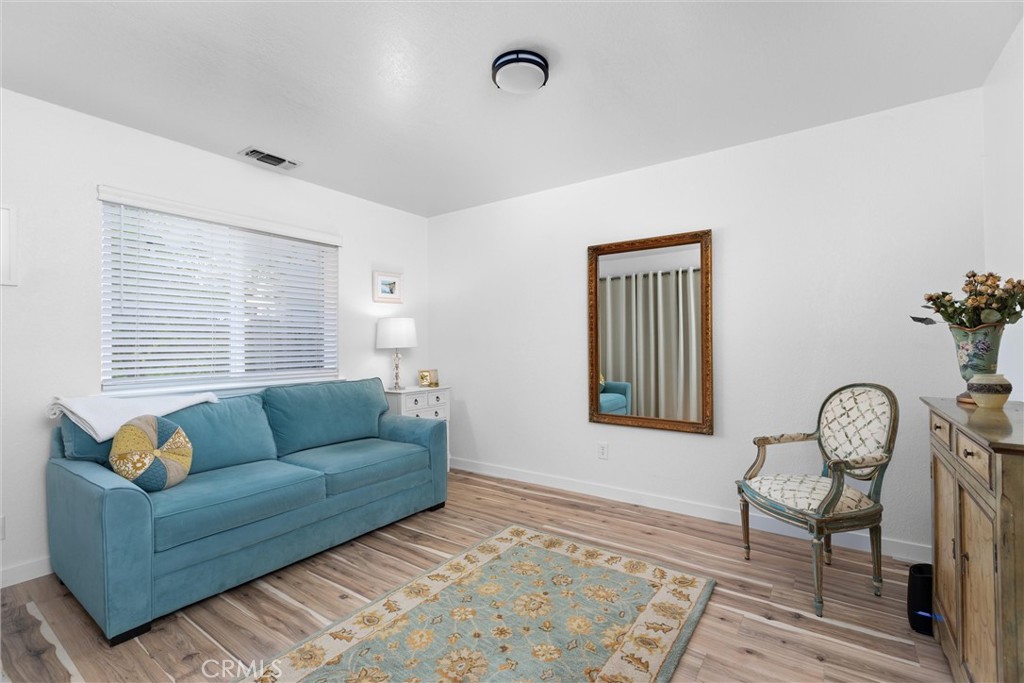 1076 Santa Maria Avenue