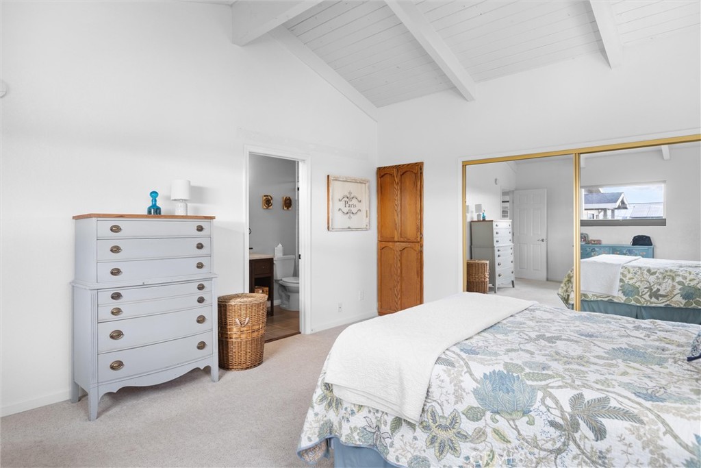 1076 Santa Maria Avenue