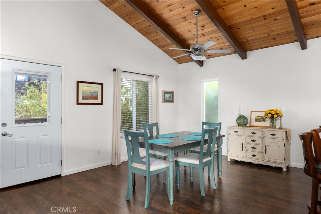 1076 Santa Maria Avenue