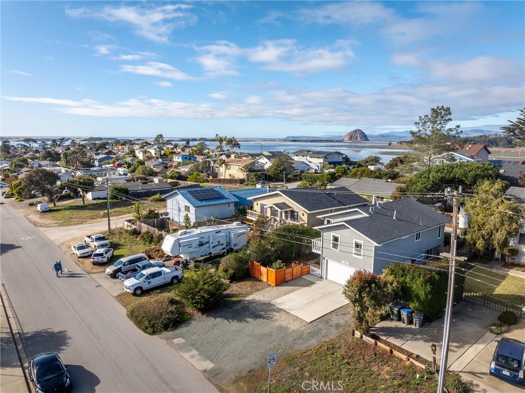 1076 Santa Maria Avenue