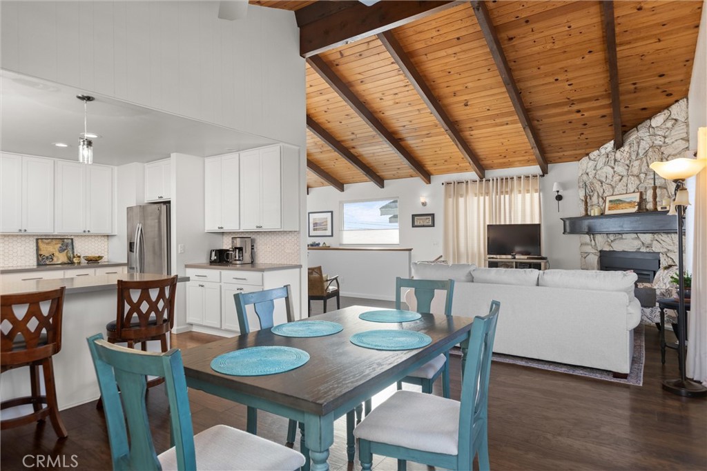 1076 Santa Maria Avenue