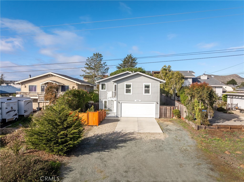 1076 Santa Maria Avenue