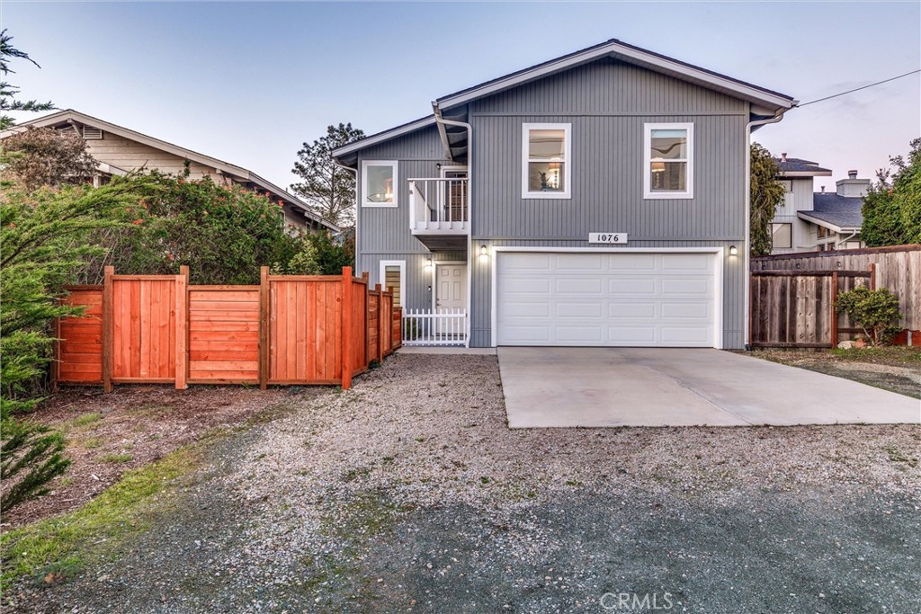 1076 Santa Maria Avenue