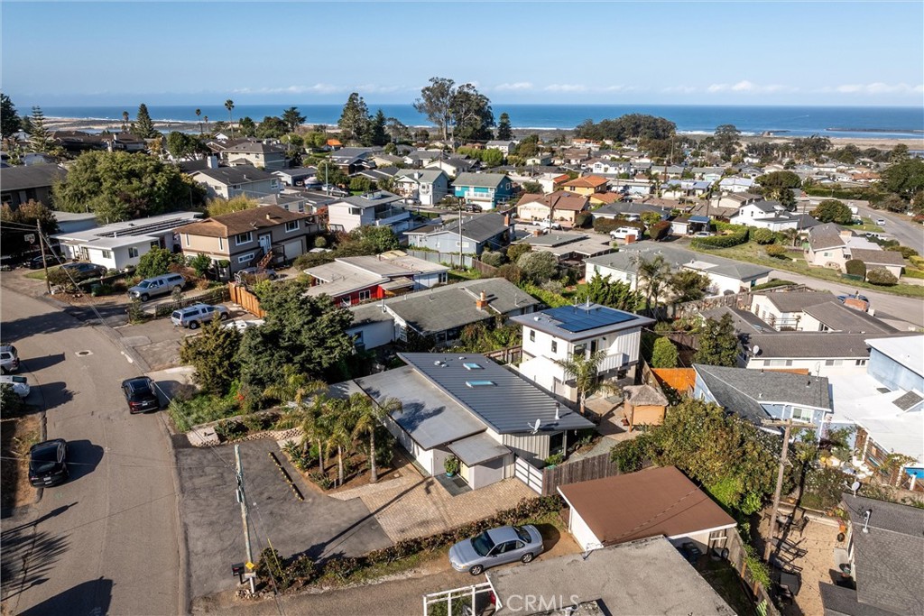 477 Kings Avenue