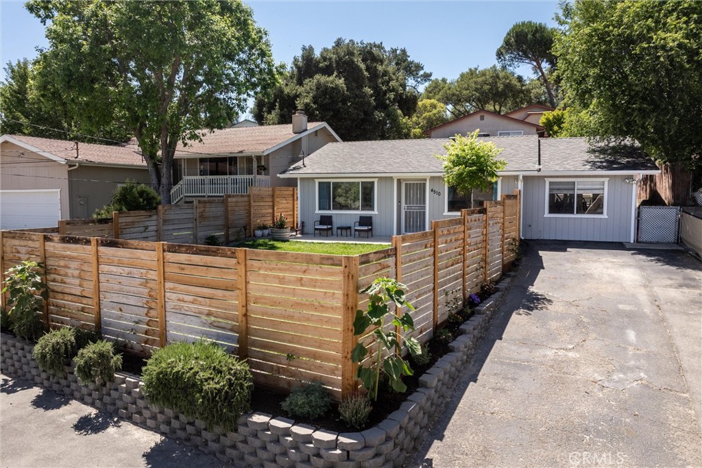 4510 Mananita Avenue