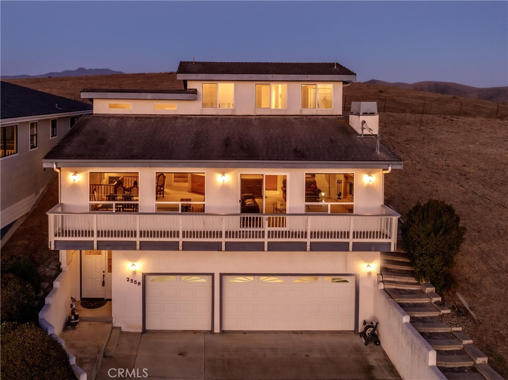 2556 Nutmeg Avenue