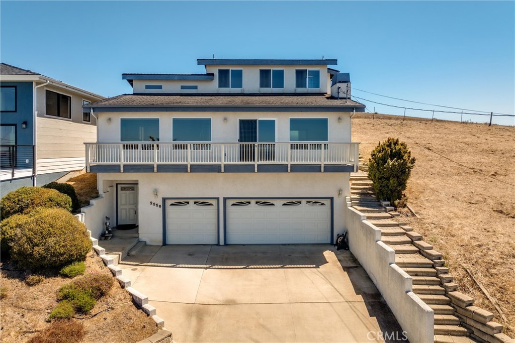 2556 Nutmeg Avenue
