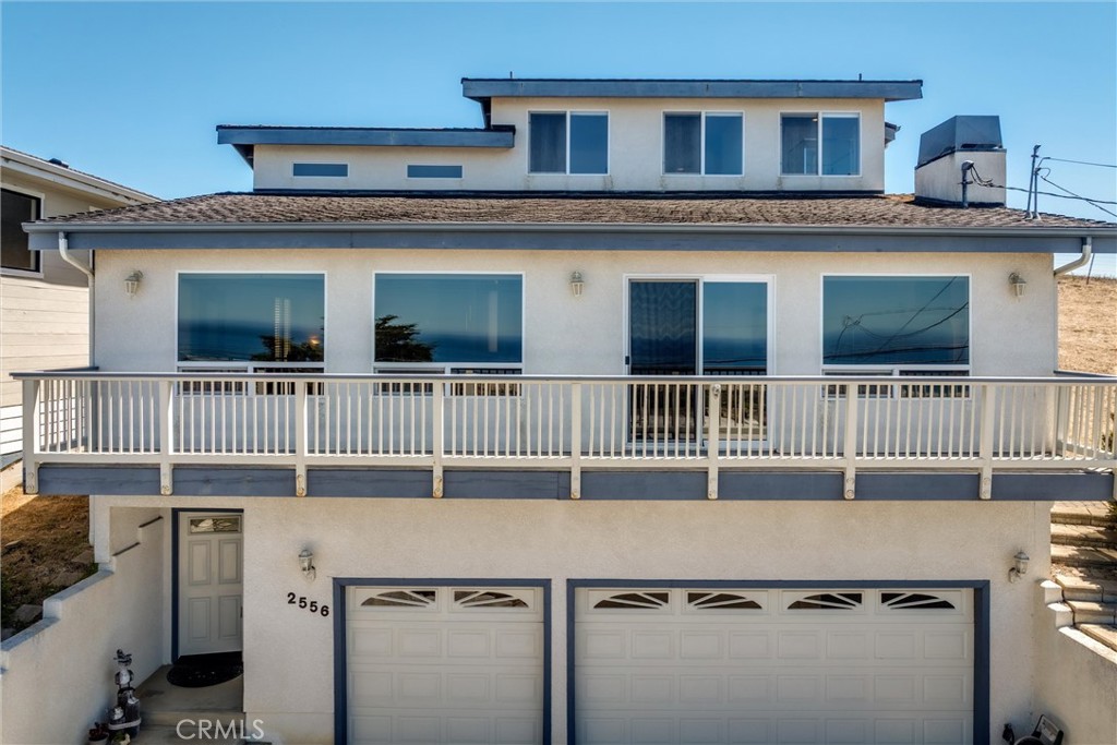 2556 Nutmeg Avenue