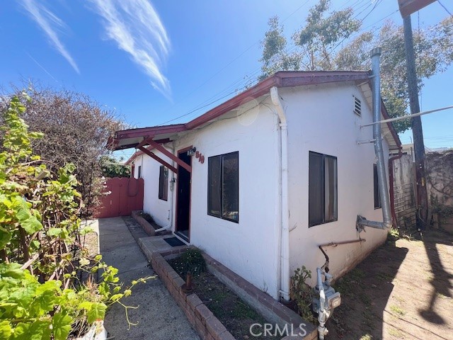 970 Las Tunas Street